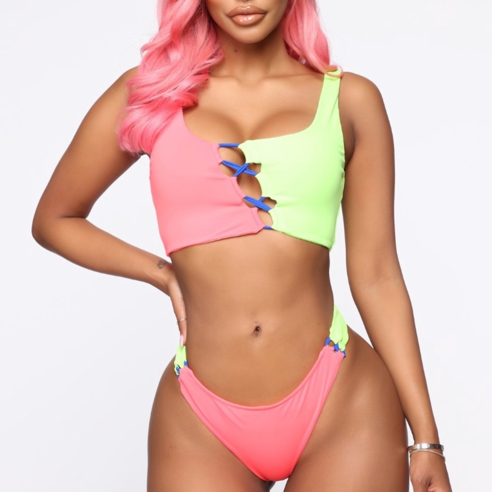 BRAND NEW Beautiful neon bikini